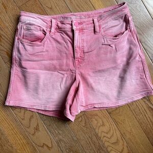 Tommy Bahama shorts.